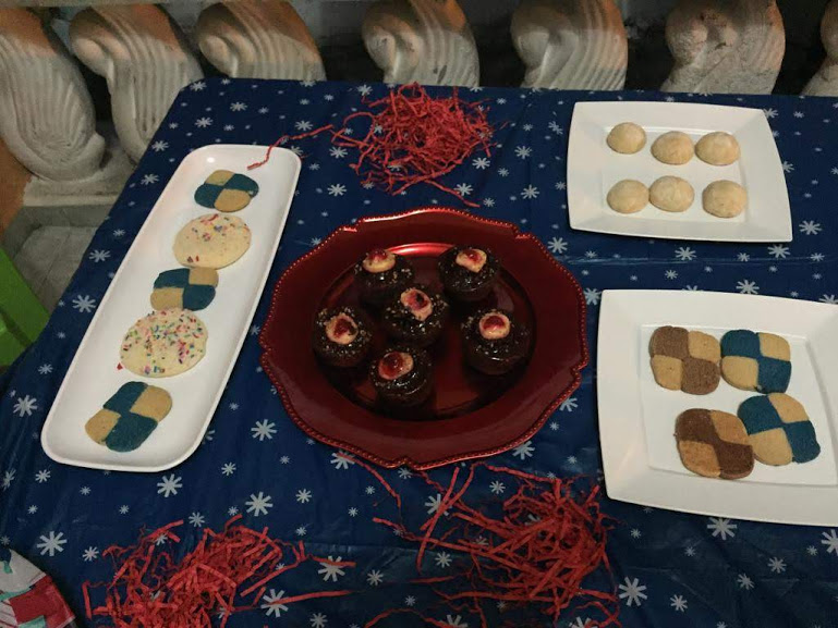 Cookies and cupcakes, 2